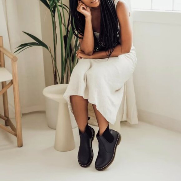 Dr Martens - Doc Martens - Air Wair - 2976 Chelsea Boot - Womens - Size 8 - Picture 2 of 11